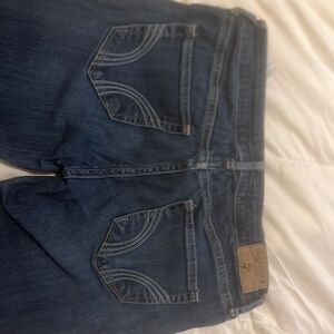 Hollister jeans size 3